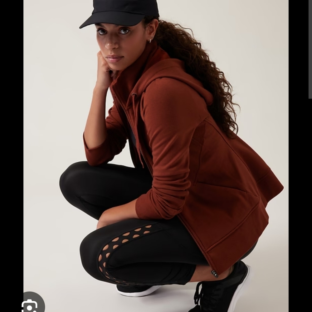 Athleta peep leggings